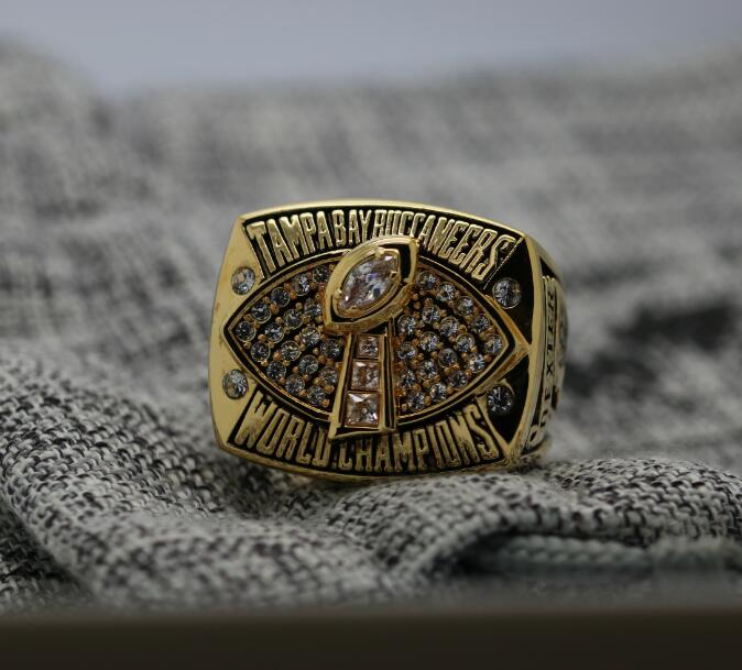 Tampa Bay Bucaneers Super Bowl Ring (2002) - Premium Series – Rings For  Champs