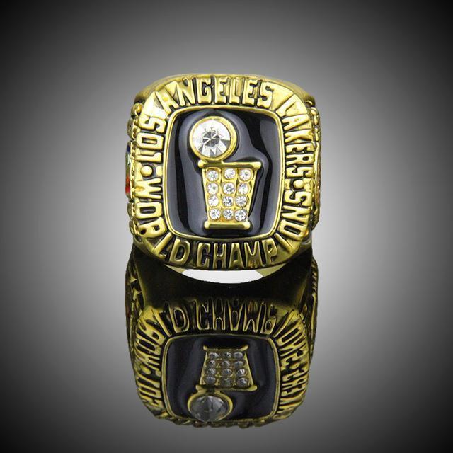 Why Kareem Abdul-Jabbar just sold a collection featuring 4 Lakers rings for  nearly $3 million