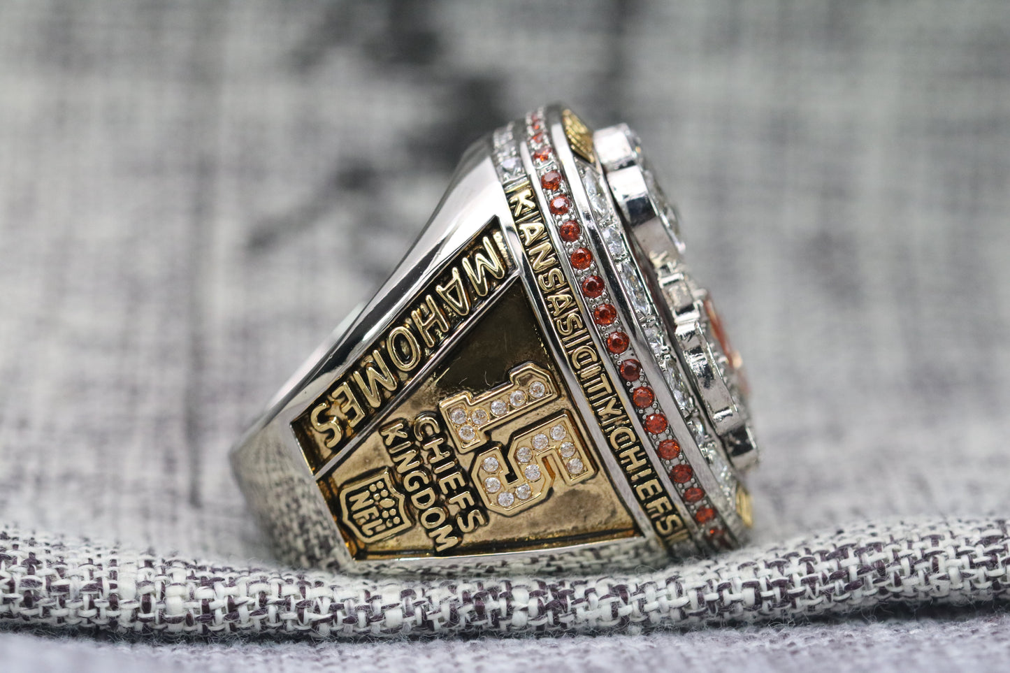 Kansas City Chiefs Super Bowl Ring (2024) - Premium Series