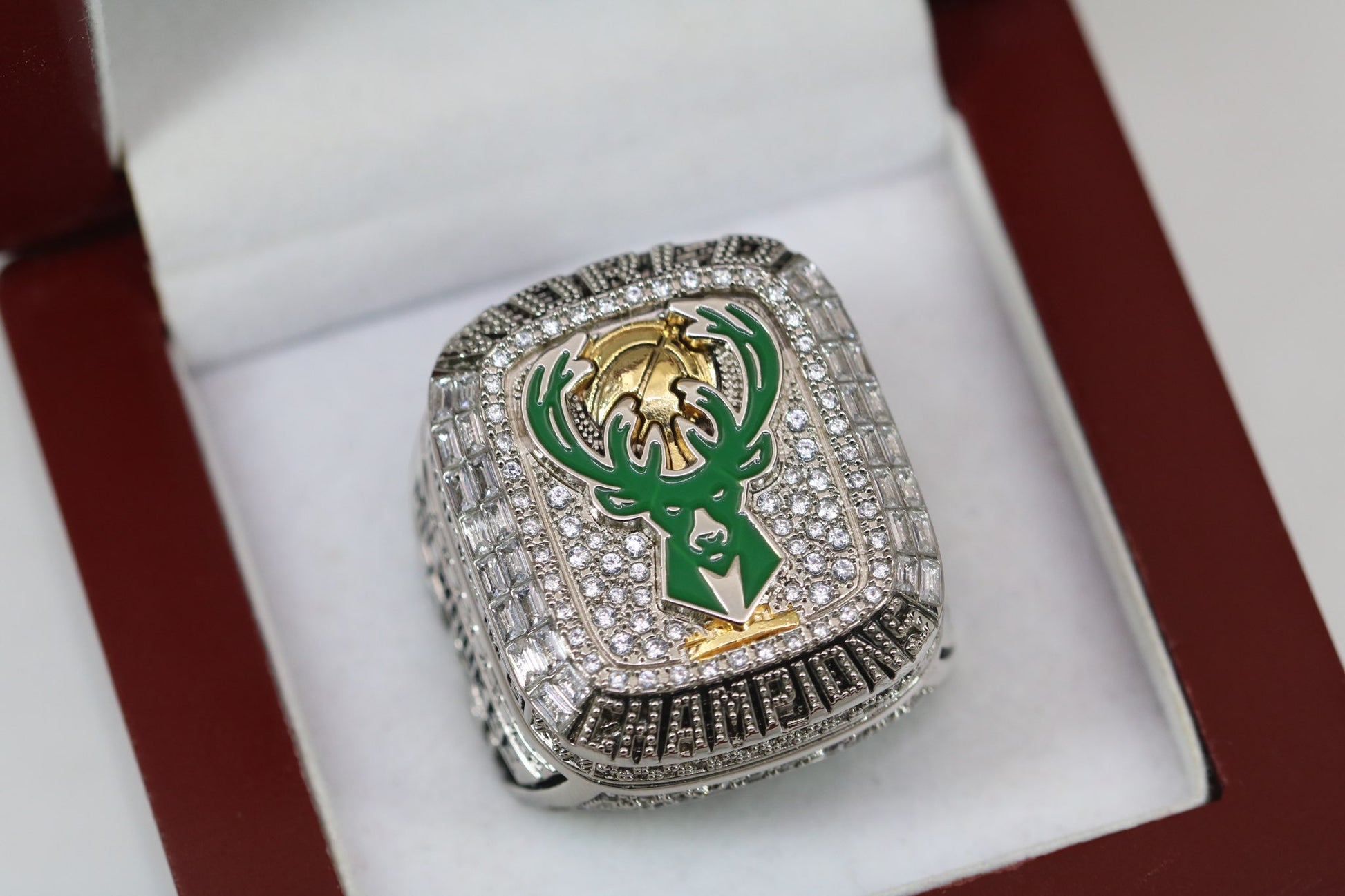 Bucks replica Championship rings; 1st 10K fans receive at Thursday game