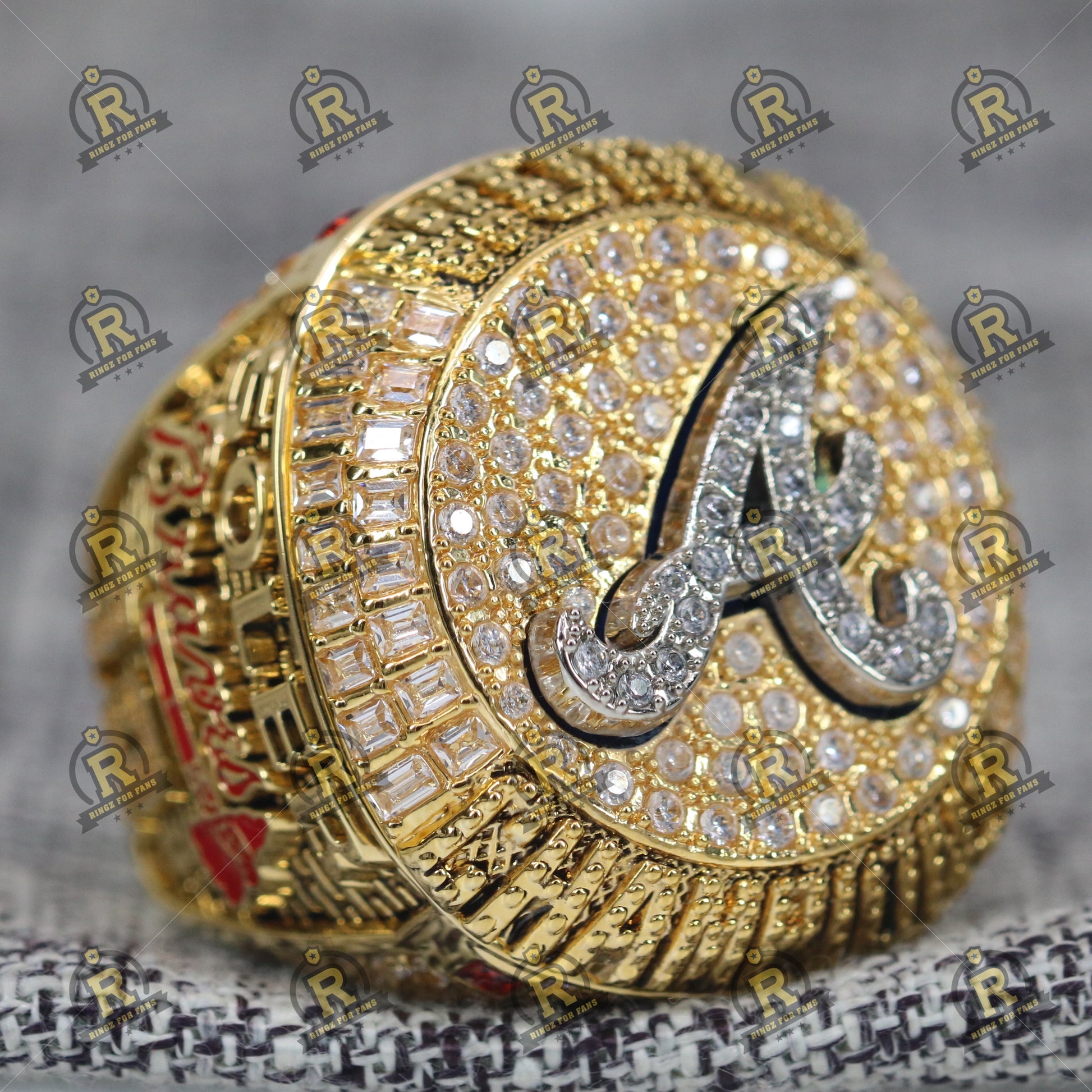 Braves World Series ring pictures what does it look like