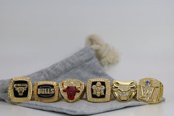 Vintage Chicago Bulls 1998 Six Time NBA Champions Ring 