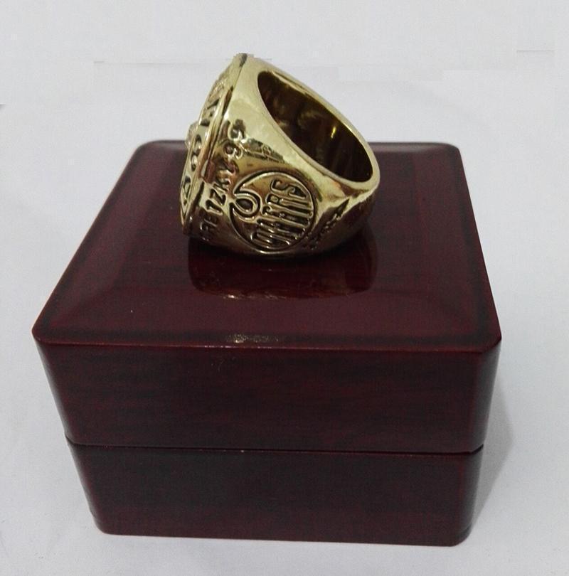 Edmonton Oilers Stanley Cup Ring (1984) - Rings For Champs, NFL rings, MLB rings, NBA rings, NHL rings, NCAA rings, Super bowl ring, Superbowl ring, Super bowl rings, Superbowl rings, Dallas Cowboys