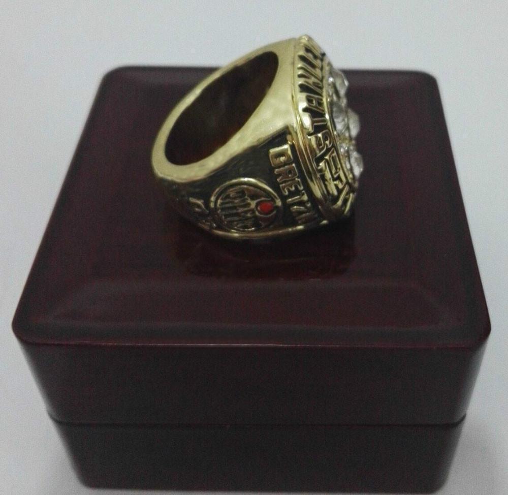 Edmonton Oilers Stanley Cup Ring (1988) - Rings For Champs, NFL rings, MLB rings, NBA rings, NHL rings, NCAA rings, Super bowl ring, Superbowl ring, Super bowl rings, Superbowl rings, Dallas Cowboys
