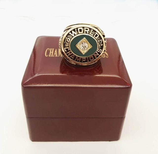 Oakland Athletics World Series Ring (1972) - Rings For Champs, NFL rings, MLB rings, NBA rings, NHL rings, NCAA rings, Super bowl ring, Superbowl ring, Super bowl rings, Superbowl rings, Dallas Cowboys