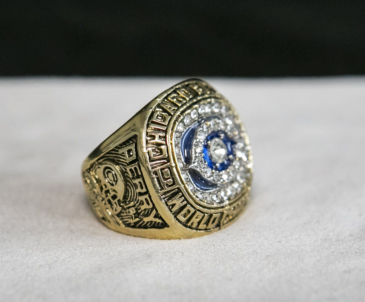 Chicago Bears Super Bowl Ring (1985) - Perry - Rings For Champs, NFL rings, MLB rings, NBA rings, NHL rings, NCAA rings, Super bowl ring, Superbowl ring, Super bowl rings, Superbowl rings, Dallas Cowboys