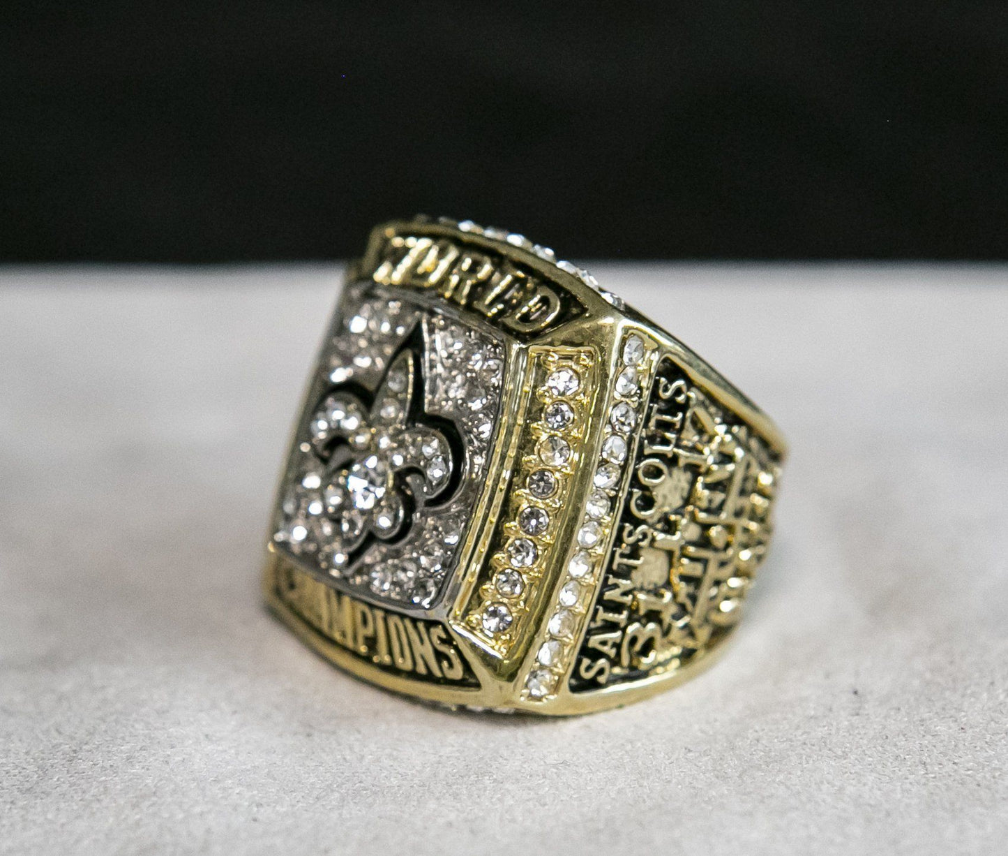 New Orleans Saints Super Bowl Ring (2009) - Rings For Champs, NFL rings, MLB rings, NBA rings, NHL rings, NCAA rings, Super bowl ring, Superbowl ring, Super bowl rings, Superbowl rings, Dallas Cowboys