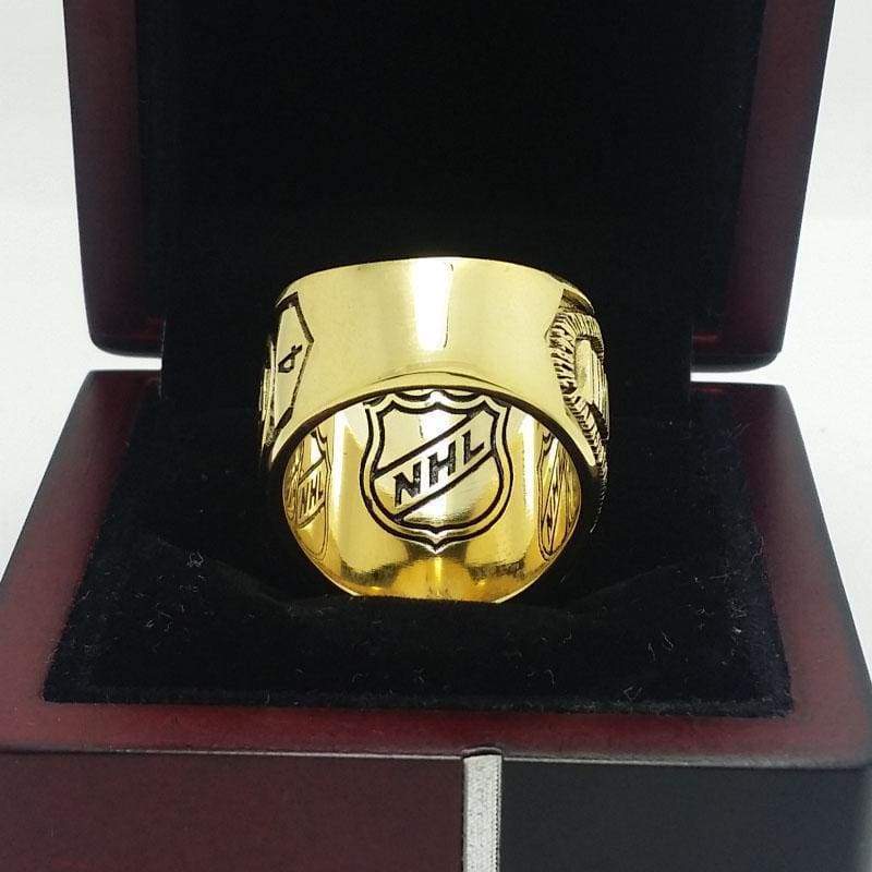 Boston Bruins Stanley Cup Ring (1970) - Premium Series - Rings For Champs, NFL rings, MLB rings, NBA rings, NHL rings, NCAA rings, Super bowl ring, Superbowl ring, Super bowl rings, Superbowl rings, Dallas Cowboys