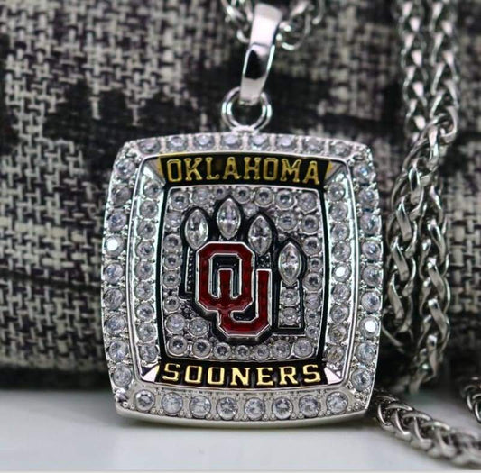 Oklahoma Sooners College Championship Pendant (2018) - Premium Series - Rings For Champs, NFL rings, MLB rings, NBA rings, NHL rings, NCAA rings, Super bowl ring, Superbowl ring, Super bowl rings, Superbowl rings, Dallas Cowboys