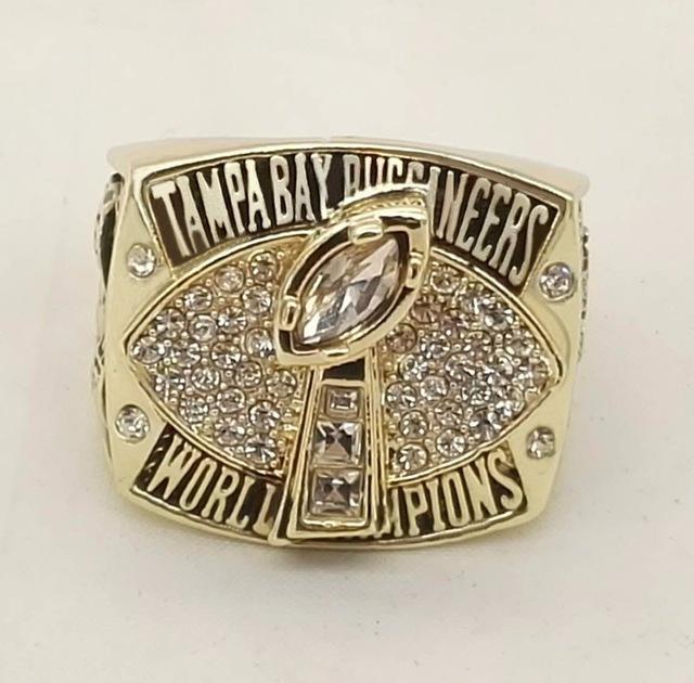 Tampa Bay Super Bowl Ring (2002) - Rings For Champs, NFL rings, MLB rings, NBA rings, NHL rings, NCAA rings, Super bowl ring, Superbowl ring, Super bowl rings, Superbowl rings, Dallas Cowboys